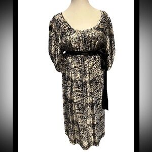 Mimi Maternity Silk Dress Black White Gray Abstract Print Size L